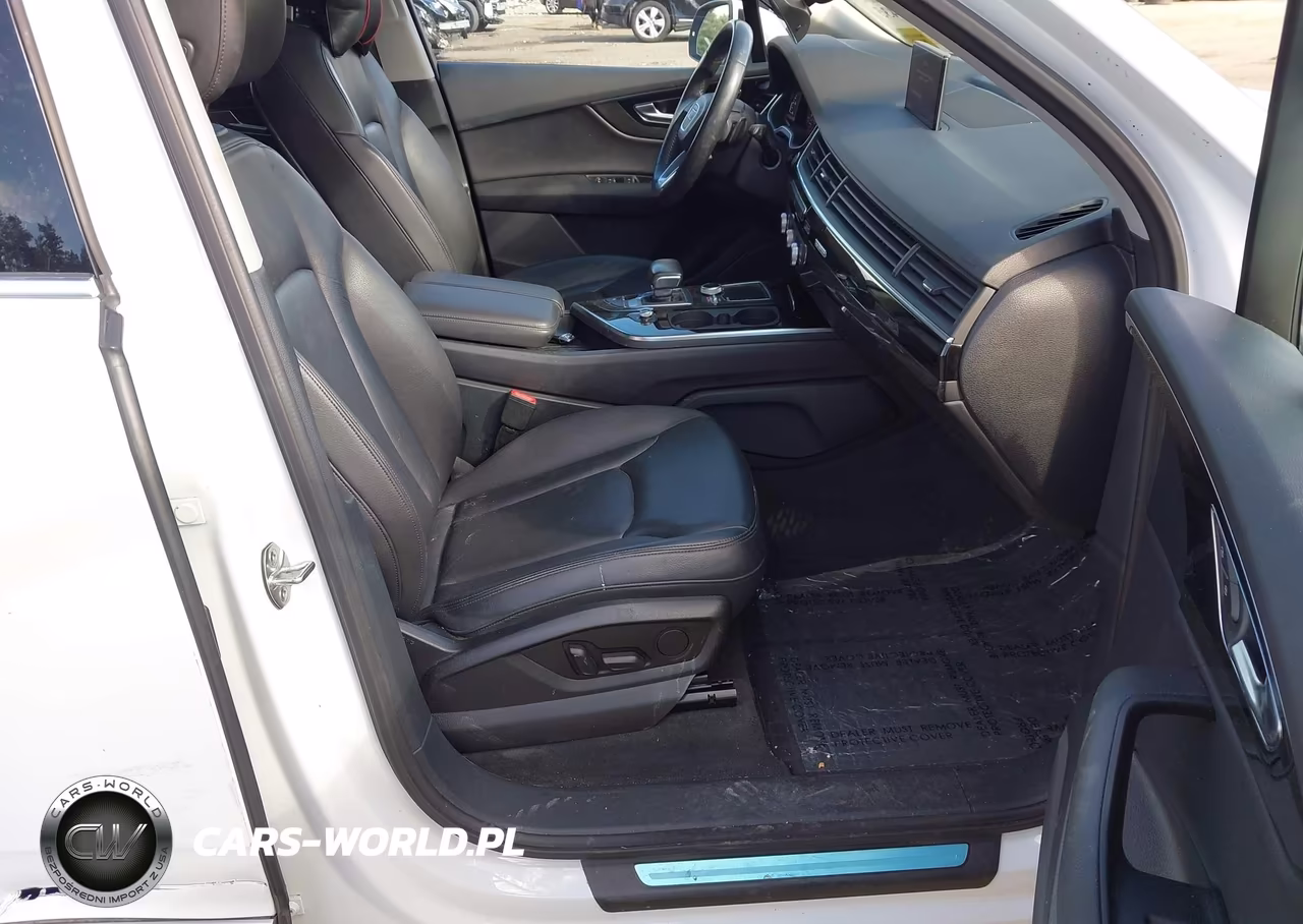2017 Audi Q7 2.0T Premium VIN:WA1LHAF79HD040513 - 5