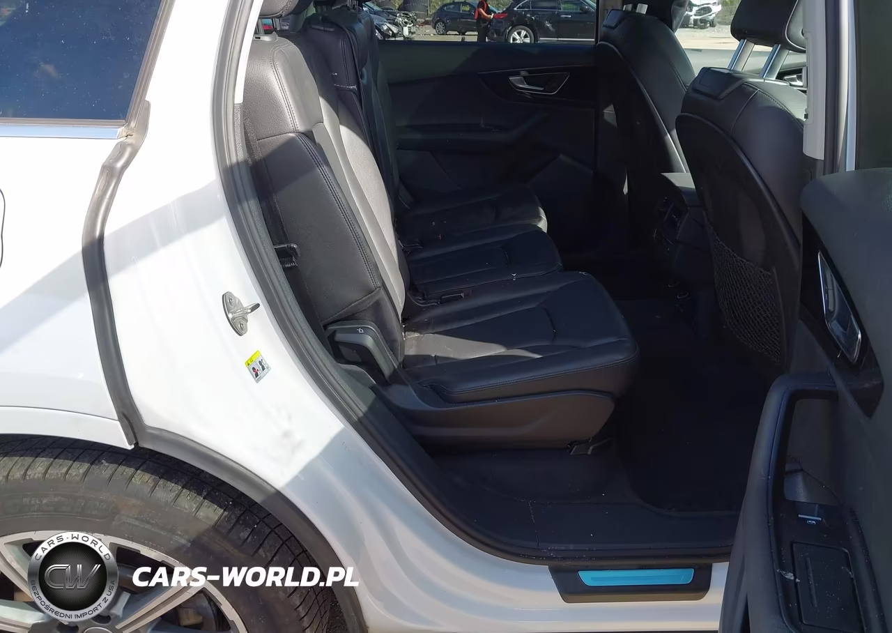 2017 Audi Q7 2.0T Premium VIN:WA1LHAF79HD040513 - 8