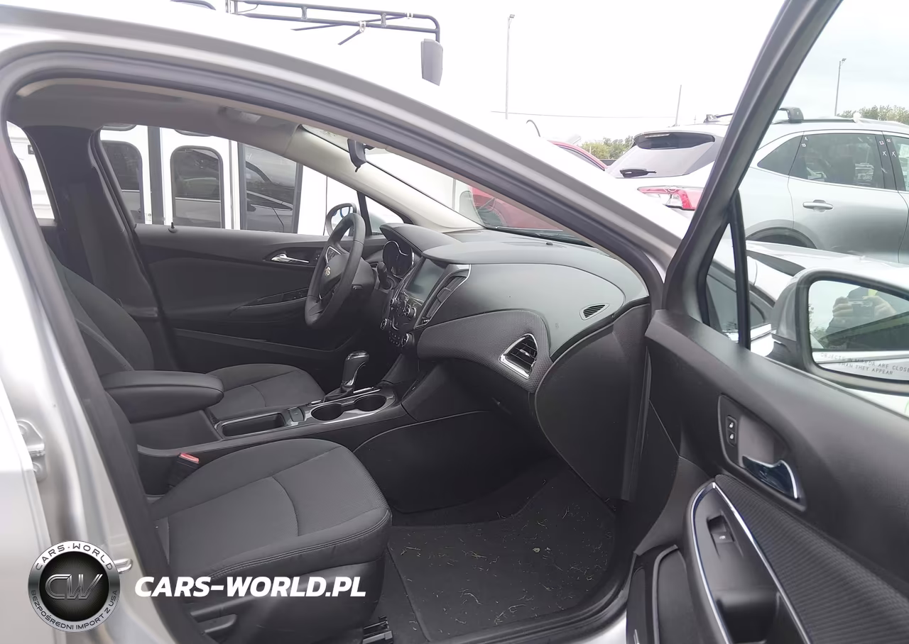 2018 Chevrolet Cruze Lt Auto VIN:1G1BE5SM1J7174152 - 5