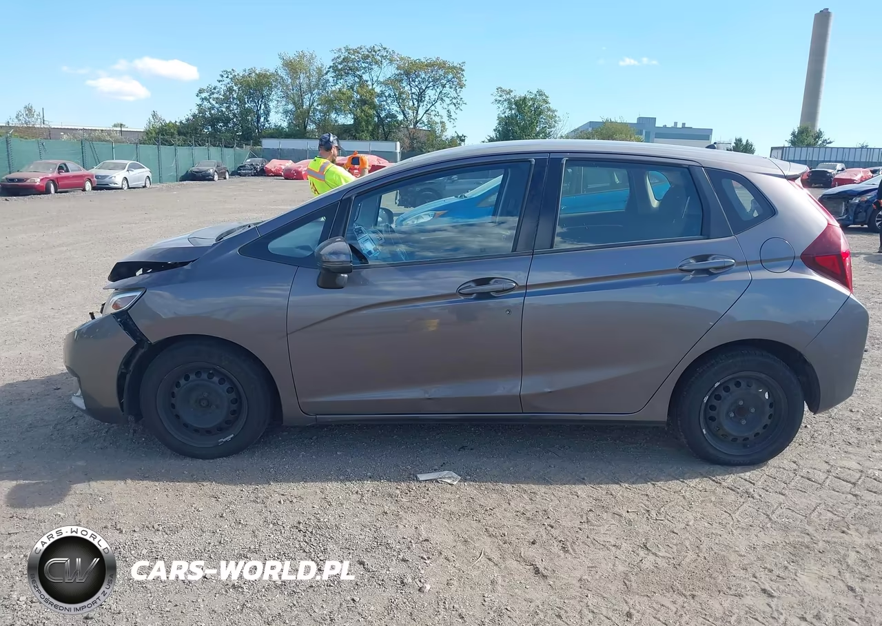 2017 Honda Fit Lx VIN:JHMGK5H58HS019190 - 14