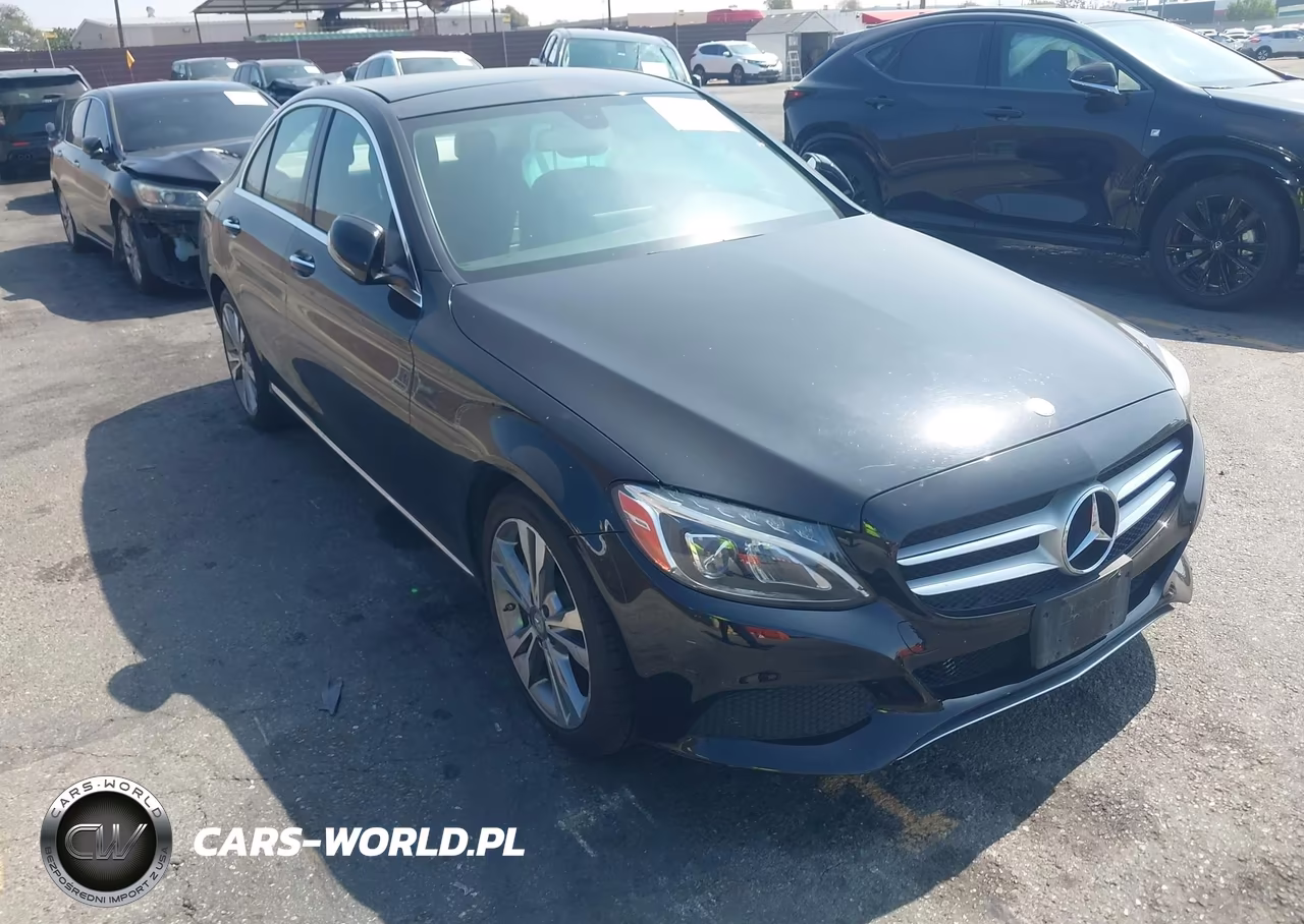 2015 Mercedes-Benz C 300 – zdjęcie 1 z 19