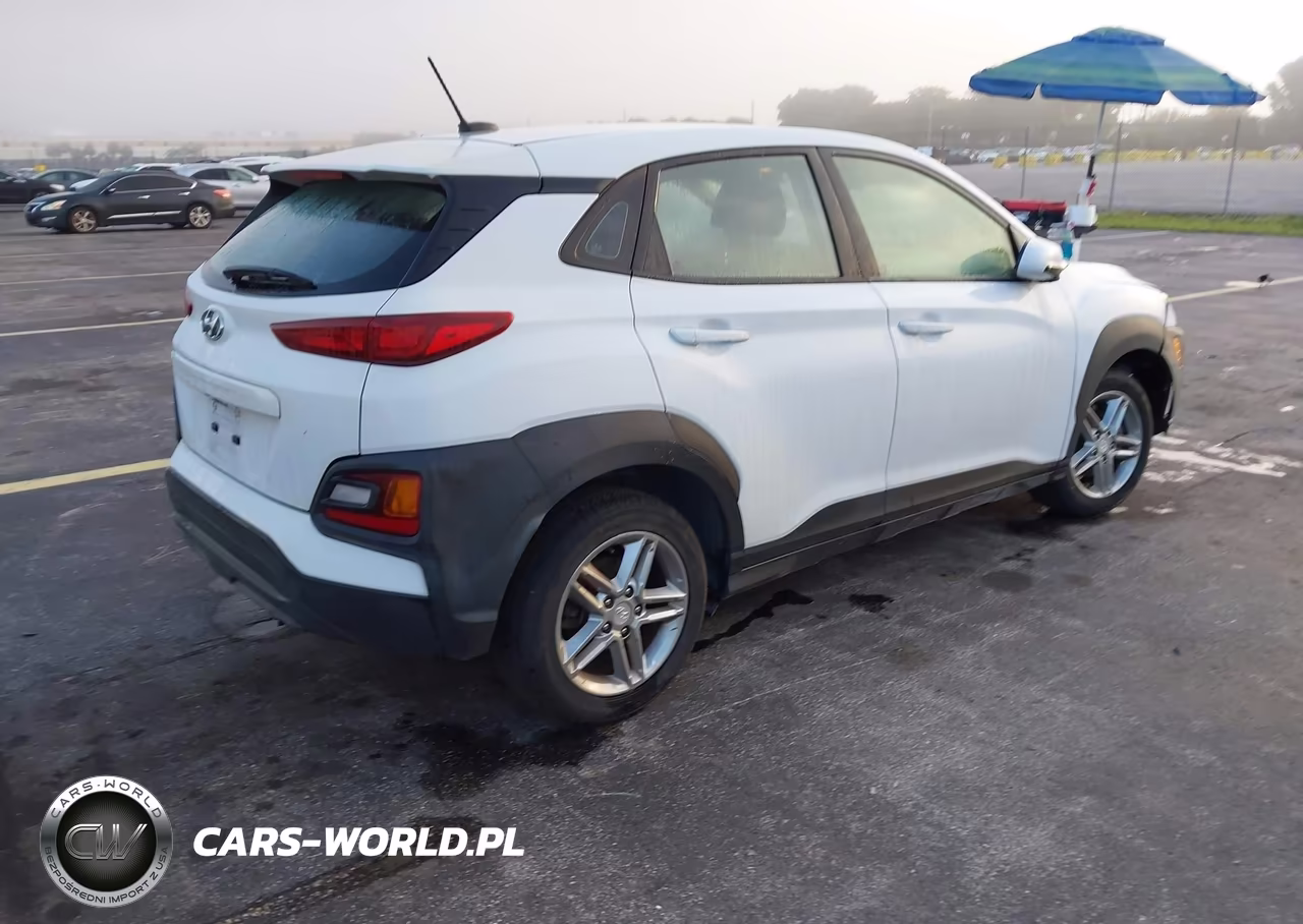 2019 Hyundai Kona Se VIN:KM8K12AA6KU338129 - 4