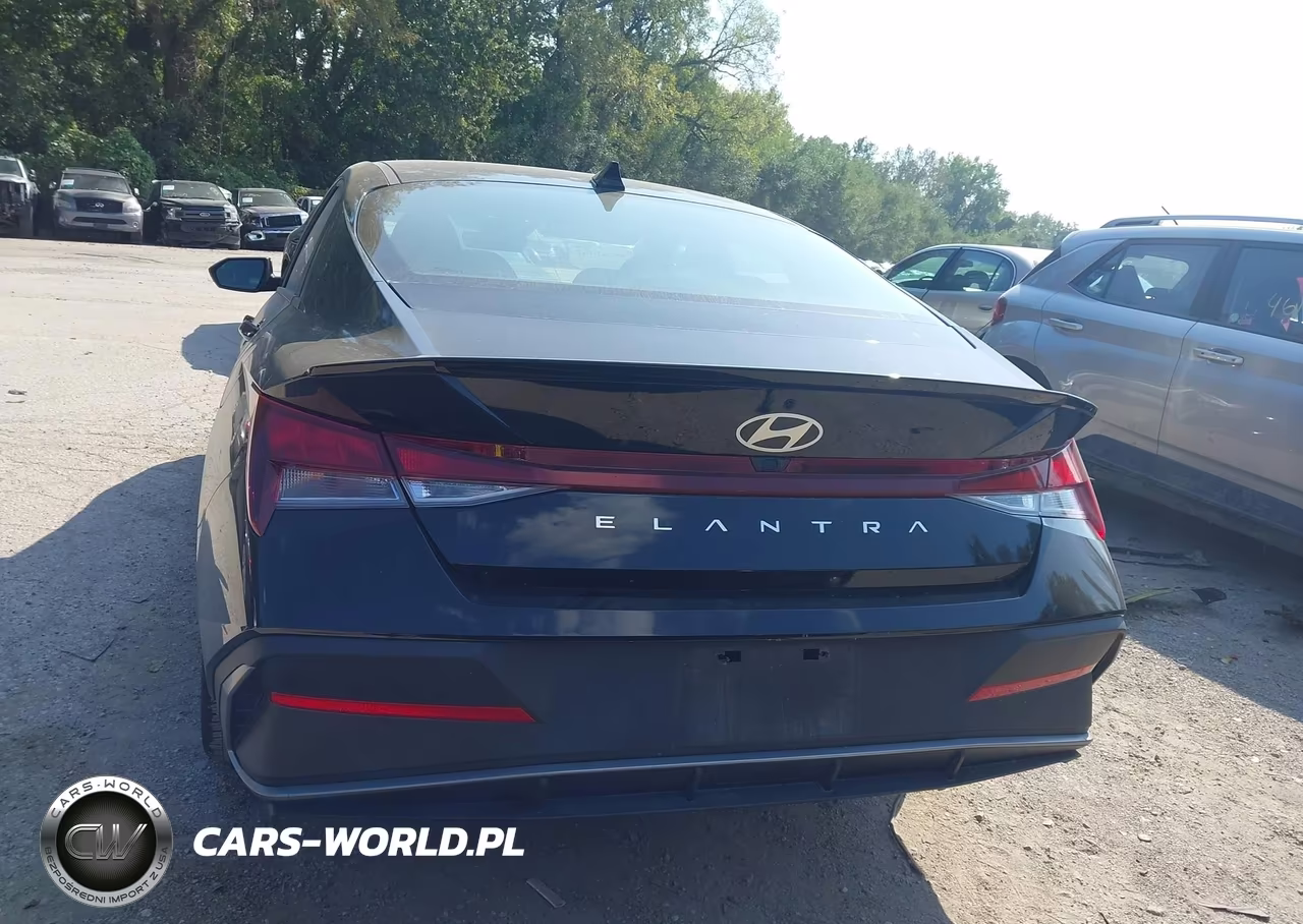2026 Hyundai Elantra Sel Sport VIN:KMHLM4DG9TU237479 - 16