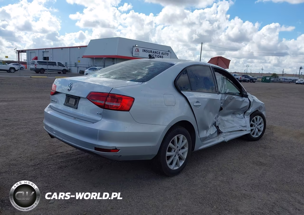 2015 Volkswagen Jetta 1.8T Se VIN:3VWD17AJ0FM290810 - 4