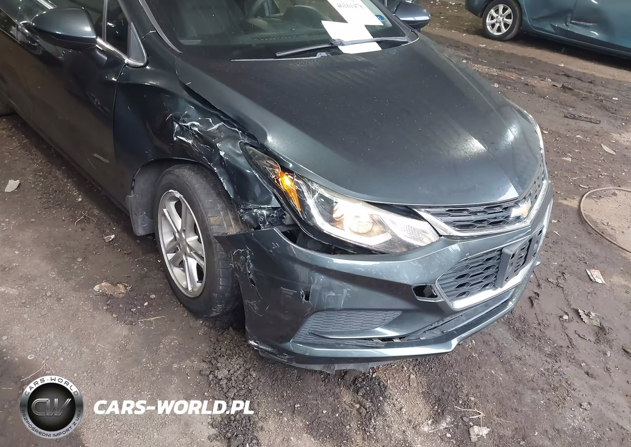 2018 Chevrolet Cruze Lt Auto VIN:1G1BE5SM1J7224841 - 6