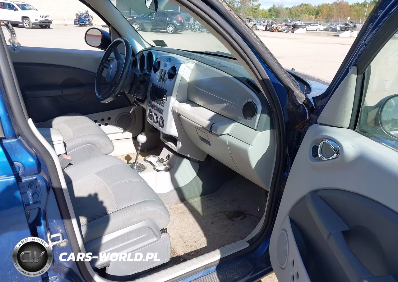 2010 Chrysler Pt Cruiser Classic VIN:3A4GY5F92AT132766 - 5
