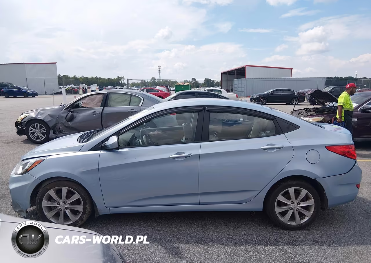 2013 Hyundai Accent Gls VIN:KMHCU4AEXDU434861 - 15