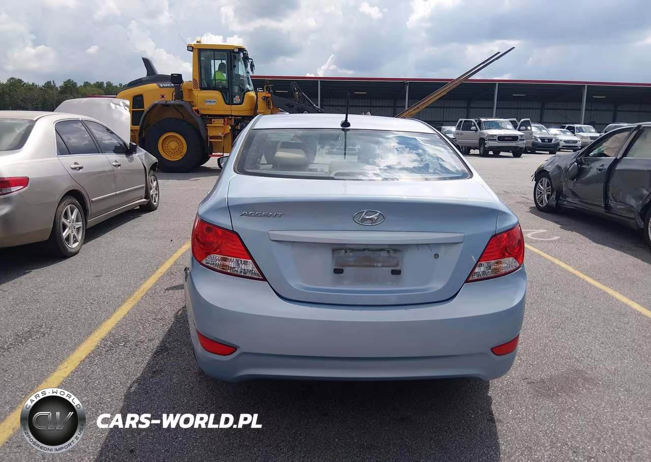 2013 Hyundai Accent Gls VIN:KMHCU4AEXDU434861 - 17