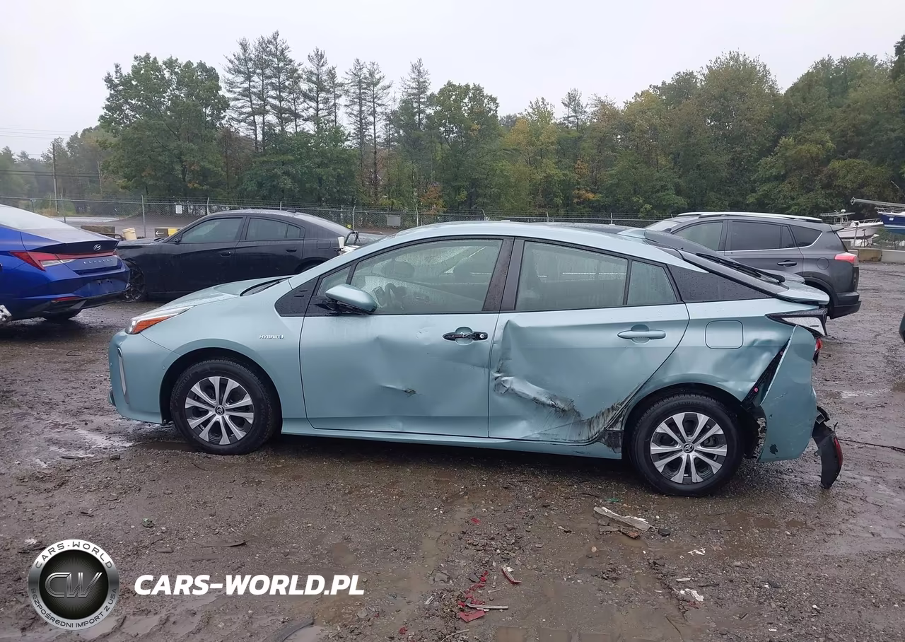2019 Toyota Prius Le VIN:JTDL9RFU7K3000497 - 14