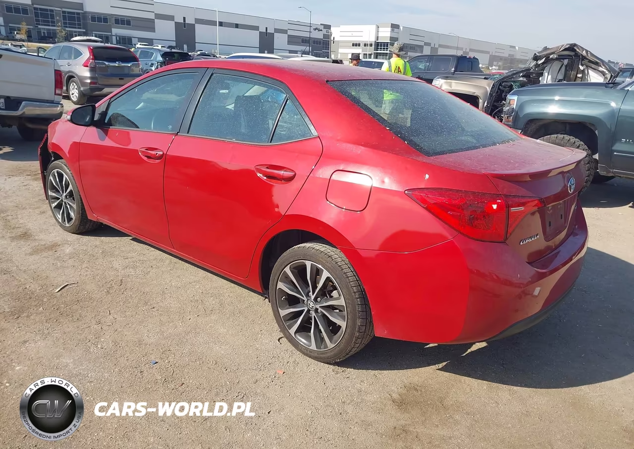2017 Toyota Corolla Se VIN:5YFBURHE8HP684136 - 3