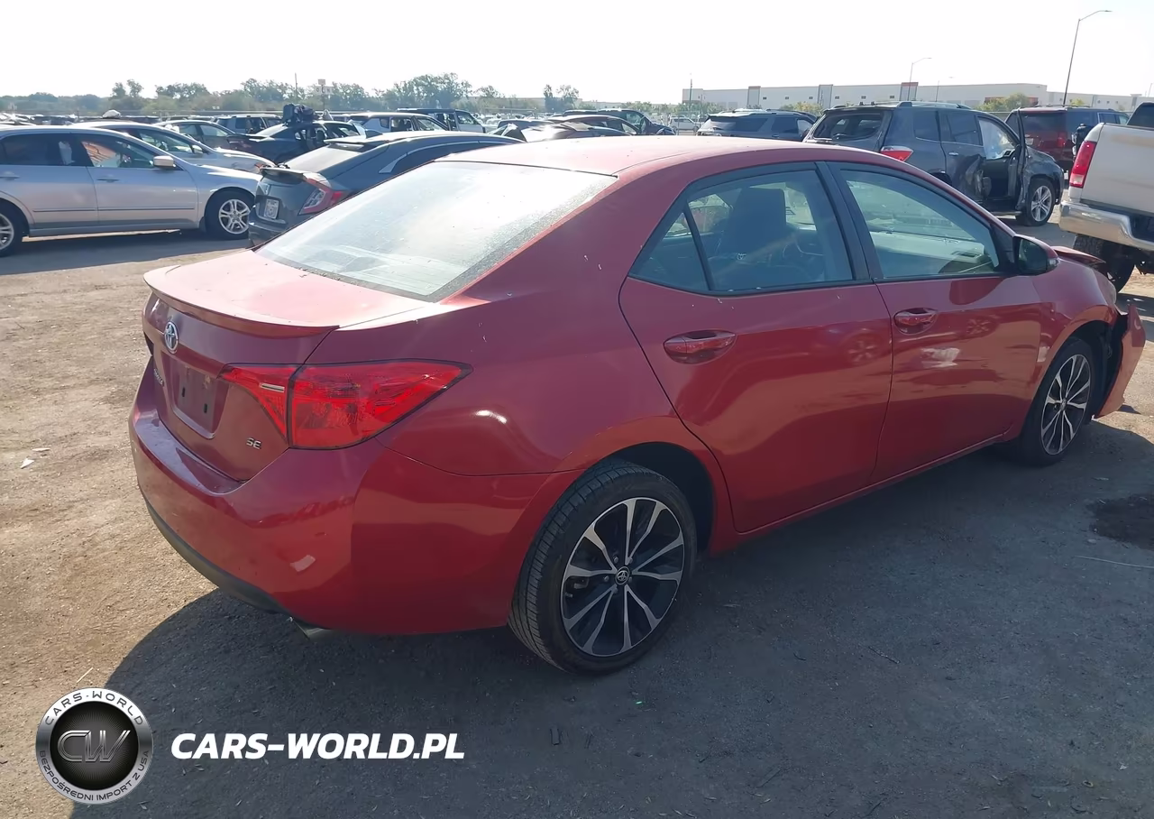 2017 Toyota Corolla Se VIN:5YFBURHE8HP684136 - 4
