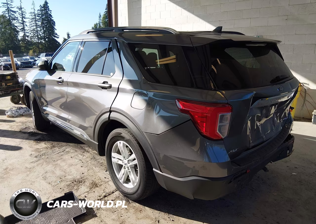 2021 Ford Explorer Xlt VIN:1FMSK8DH9MGB18140 - 3
