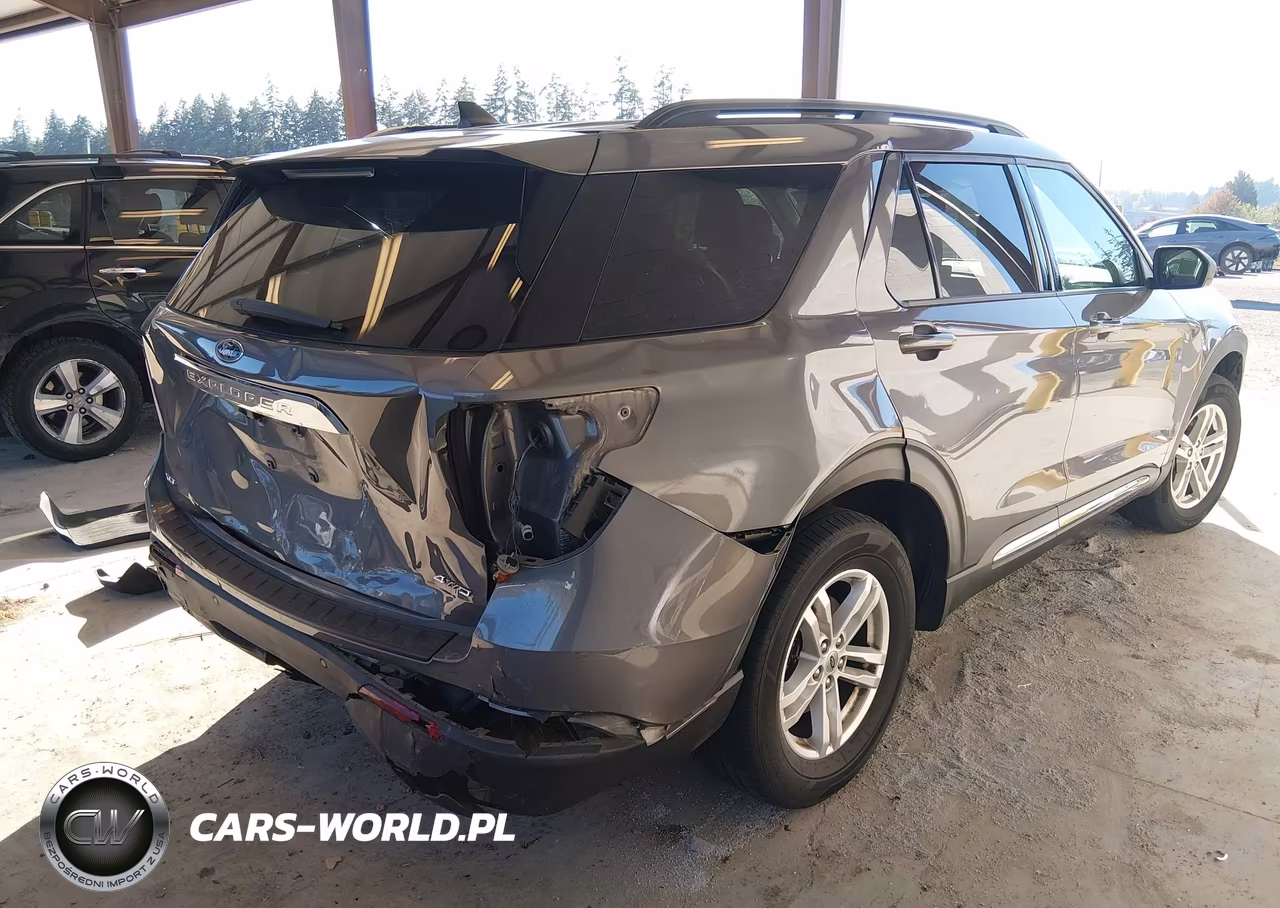 2021 Ford Explorer Xlt VIN:1FMSK8DH9MGB18140 - 4