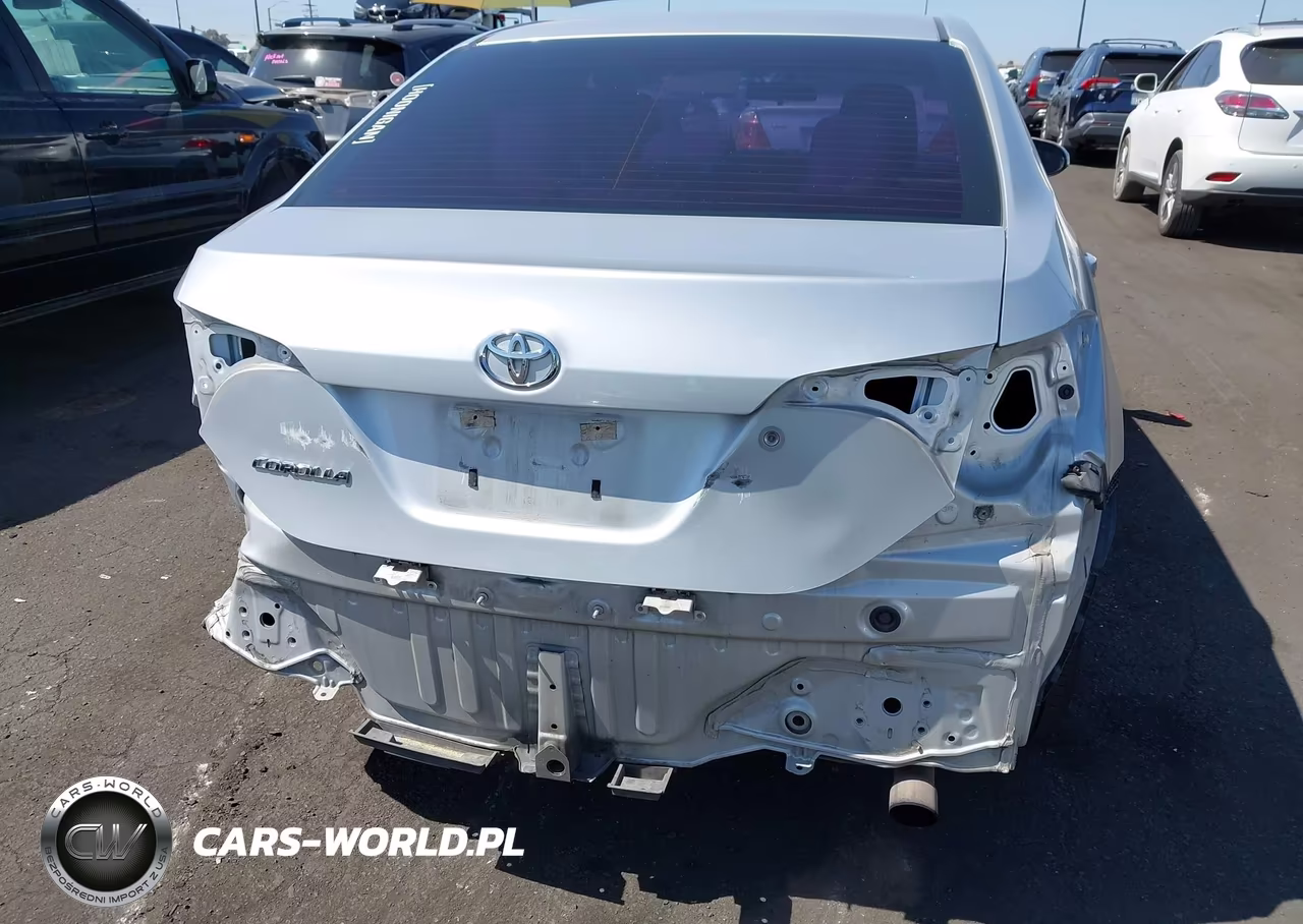2015 Toyota Corolla L VIN:5YFBURHE4FP189624 - 6