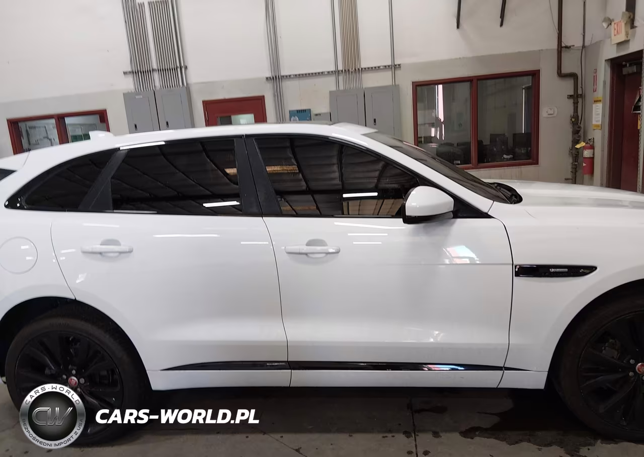2018 Jaguar F-Pace 25T R-Sport VIN:SADCL2FX6JA249729 - 13