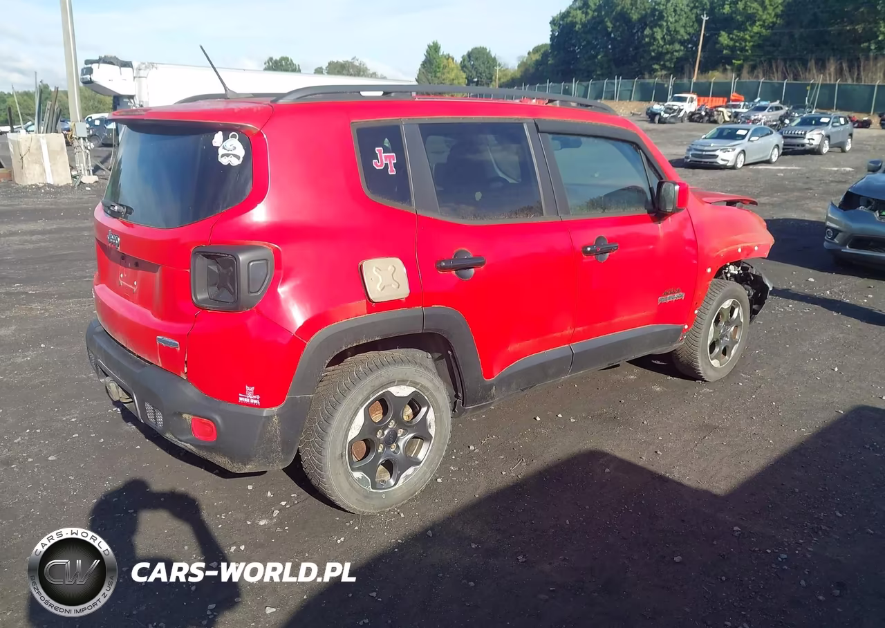 2015 Jeep Renegade Latitude VIN:ZACCJBBH0FPB68205 - 4