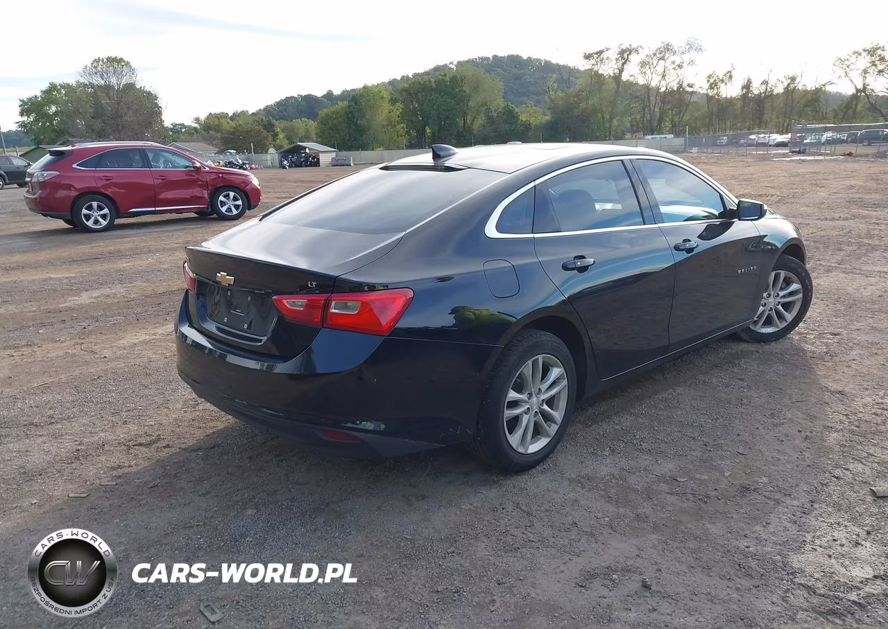 2018 Chevrolet Malibu Lt VIN:1G1ZD5ST6JF169690 - 4