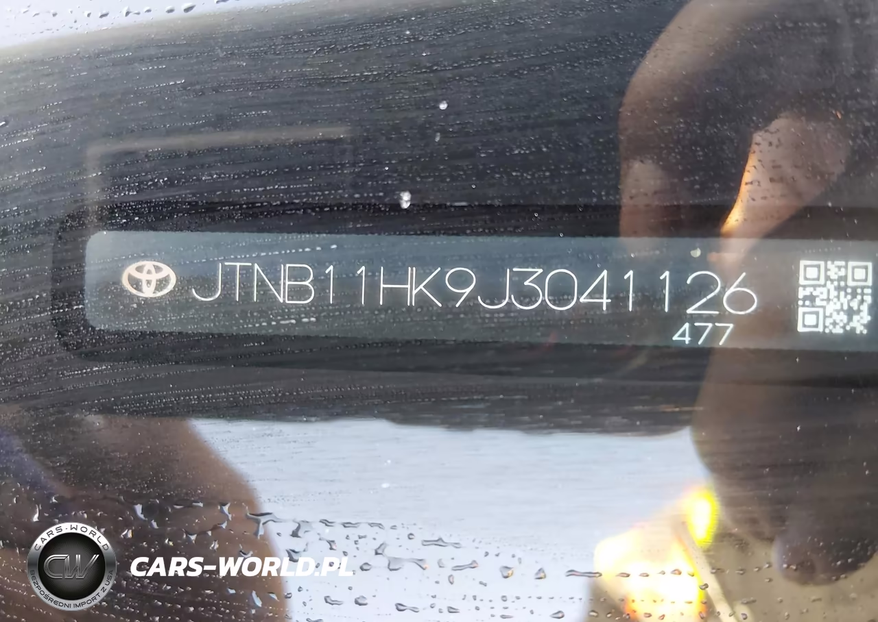 2018 Toyota Camry Le VIN:JTNB11HK9J3041126 - 17