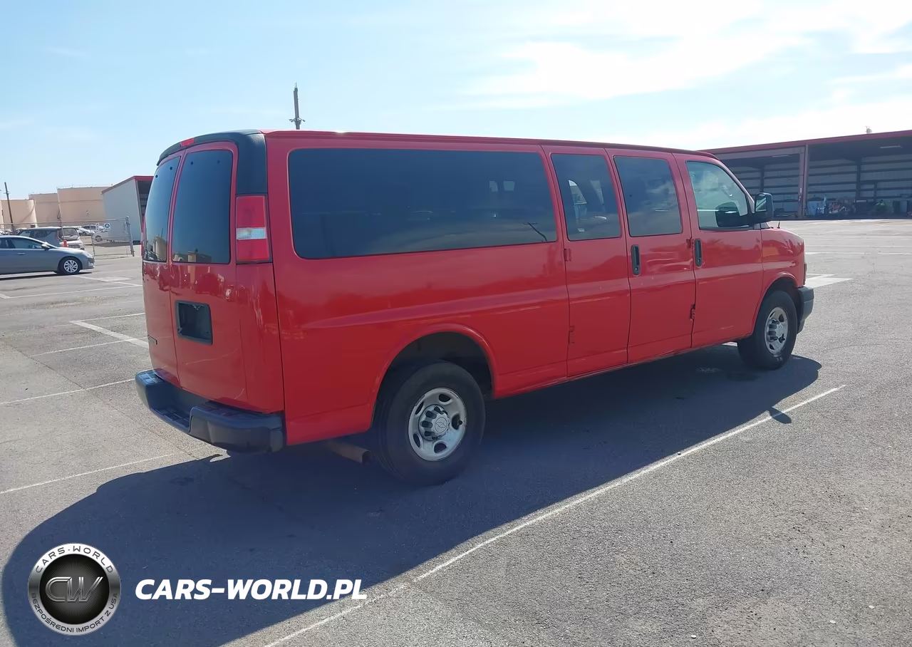 2018 Chevrolet Express 3500 Ls VIN:1GAZGNFG5J1259821 - 4