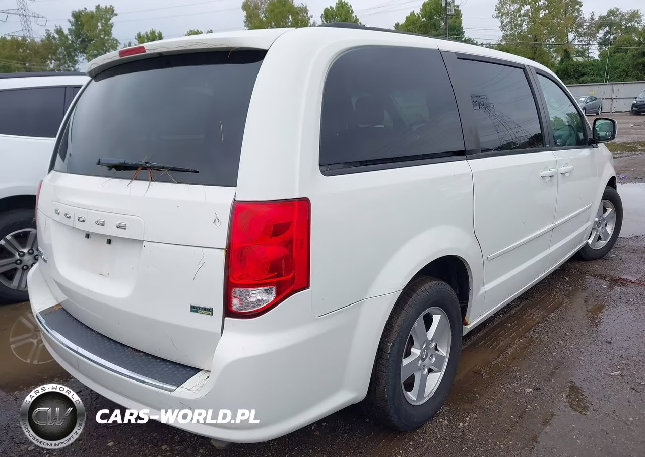 2013 Dodge Grand Caravan Sxt VIN:2C4RDGCGXDR611615 - 4