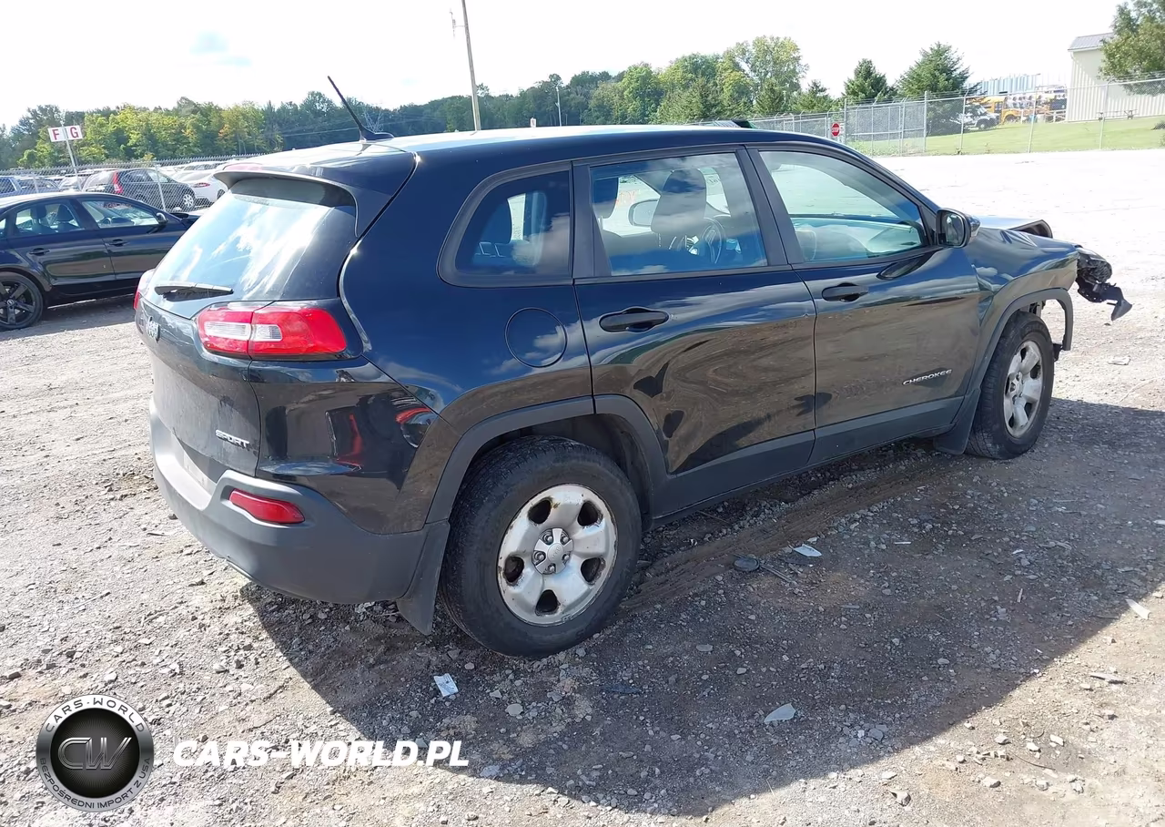 2016 Jeep Cherokee Sport VIN:1C4PJMABXGW374884 - 4