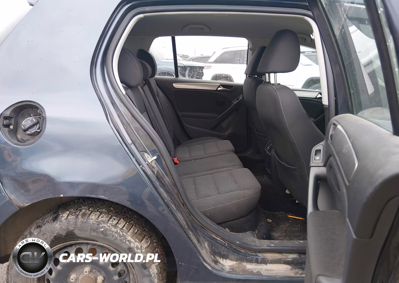 2013 Volkswagen Golf 2.5L 4-Door VIN:WVWDB7AJXDW084245 - 8