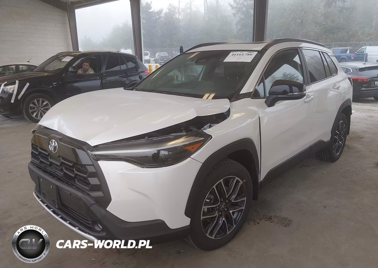 2026 Toyota Corolla Cross Xle VIN:7MUDAABG9TV176499 - 2