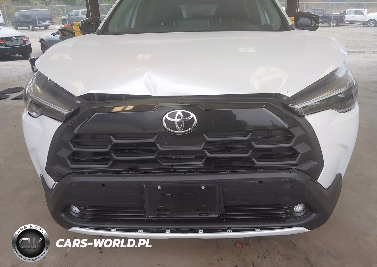 2026 Toyota Corolla Cross Xle VIN:7MUDAABG9TV176499 - 6