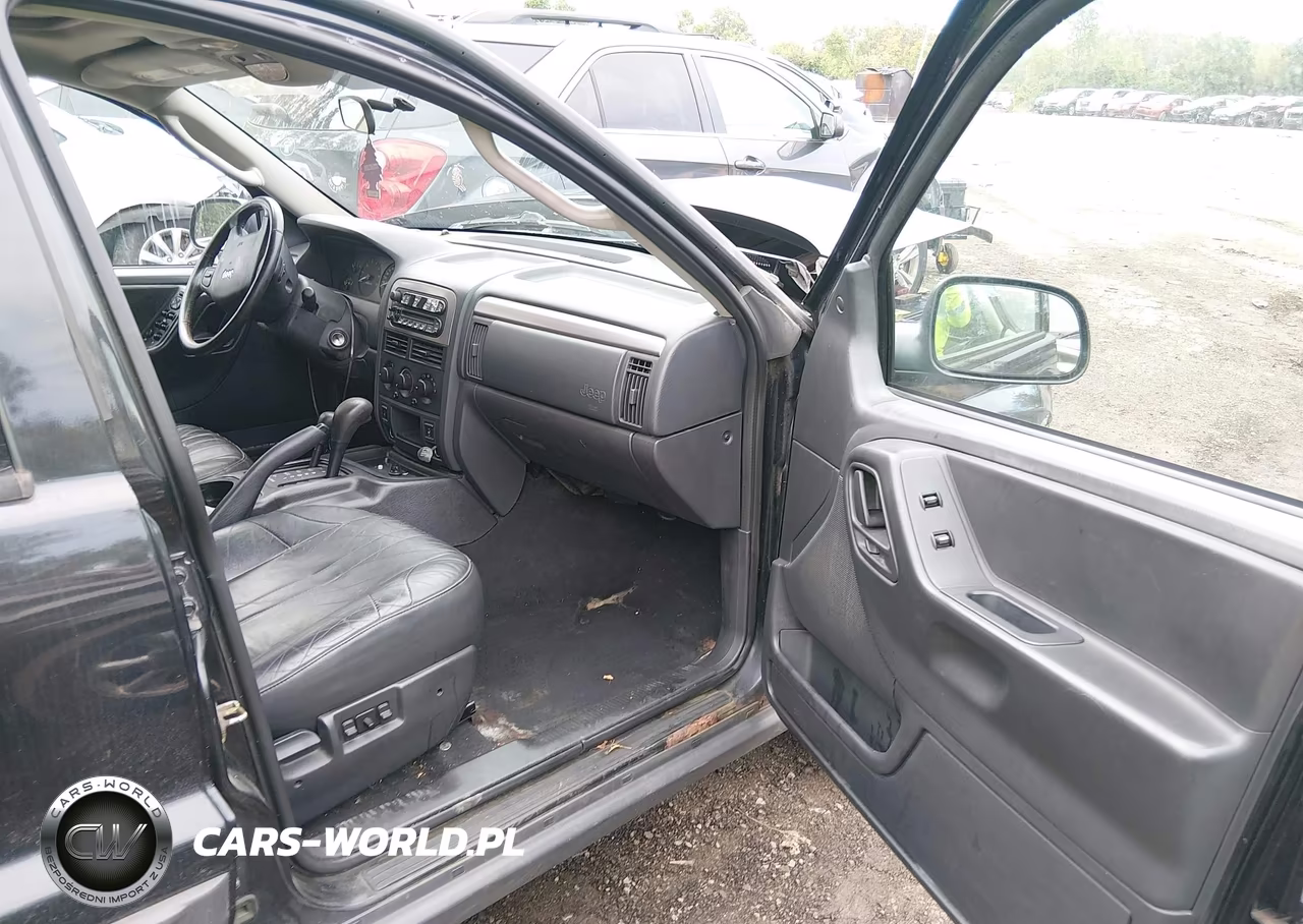 2004 Jeep Grand Cherokee Laredo VIN:1J4GW48SX4C380103 - 5