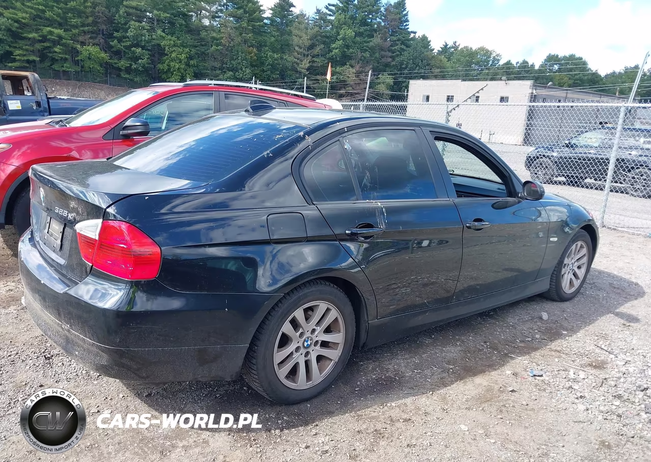 2007 BMW 328Xi VIN:WBAVC93537KX55910 - 4