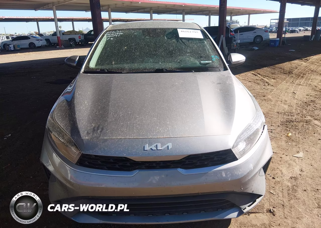2024 Kia Forte Lxs VIN:3KPF24AD6RE747927 - 12