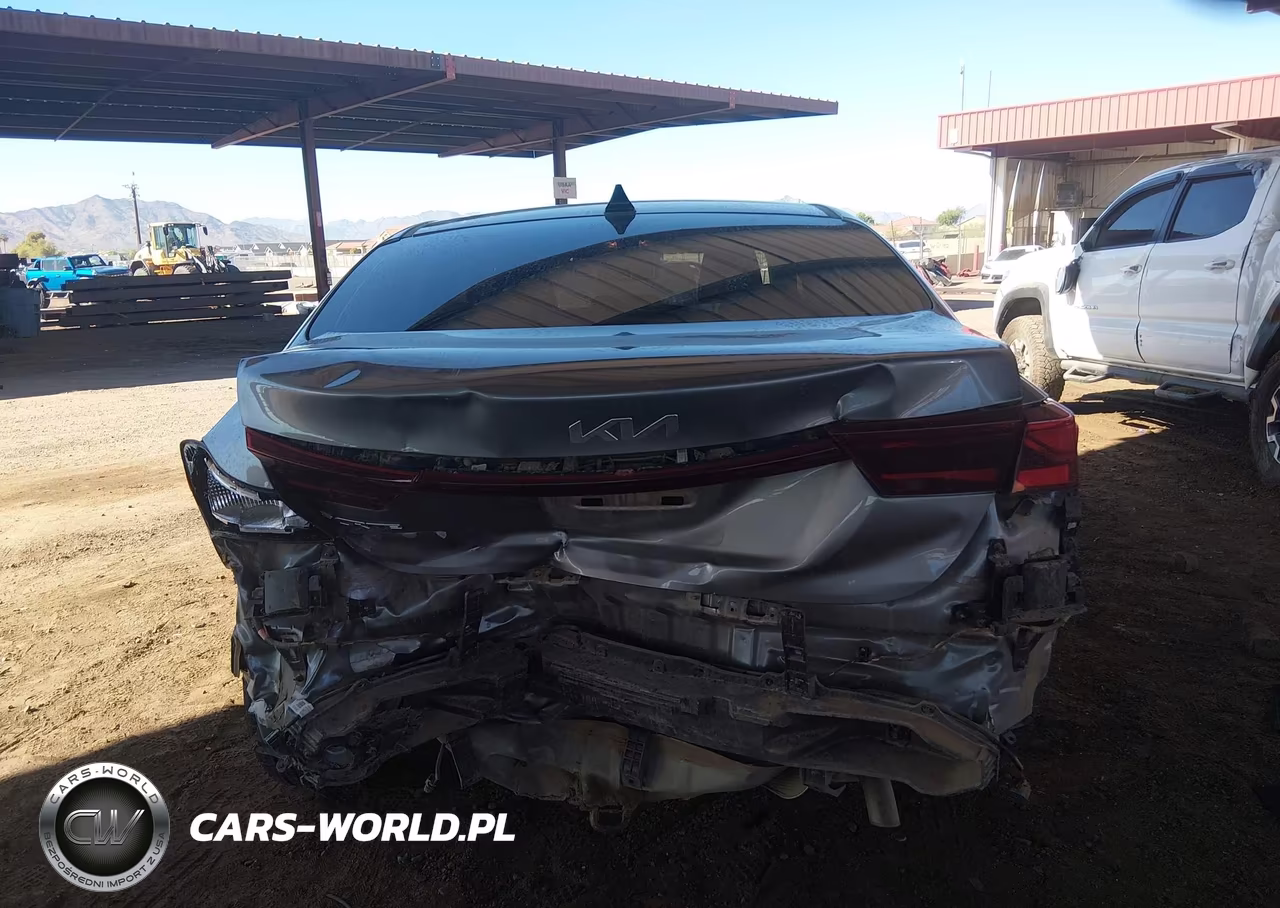 2024 Kia Forte Lxs VIN:3KPF24AD6RE747927 - 6