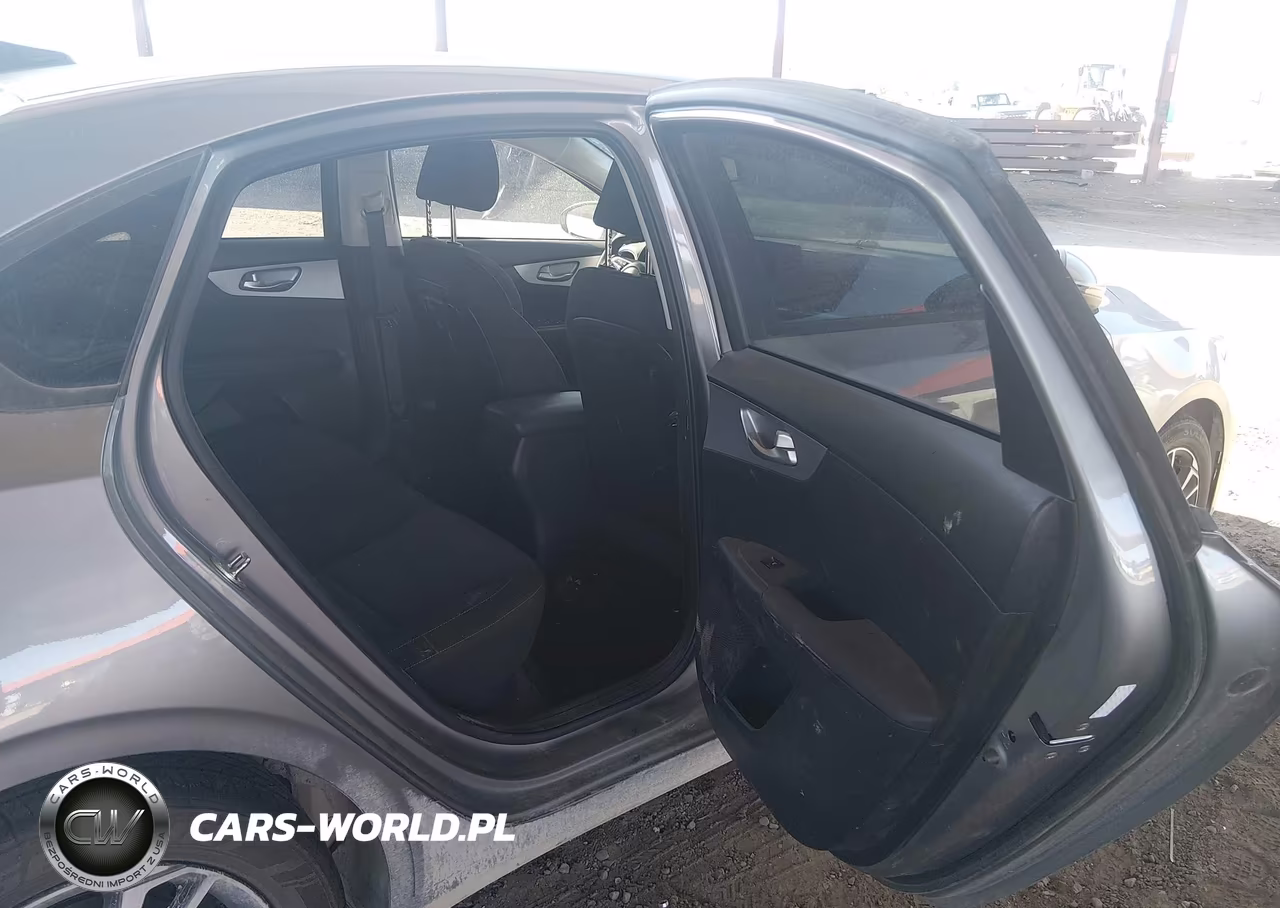 2024 Kia Forte Lxs VIN:3KPF24AD6RE747927 - 8