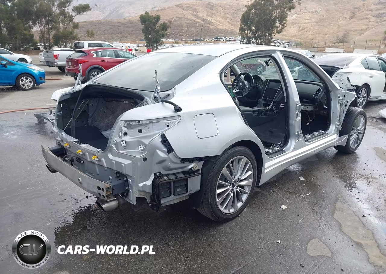2018 Infiniti Q50 3.0T Luxe VIN:JN1EV7AP9JM590580 - 4