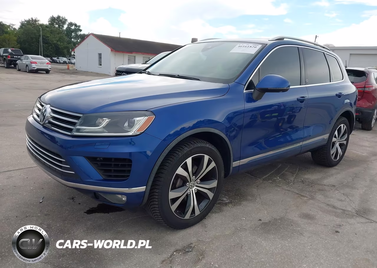 2017 Volkswagen Touareg V6 Wolfsburg Edition VIN:WVGRF7BP2HD004639 - 2