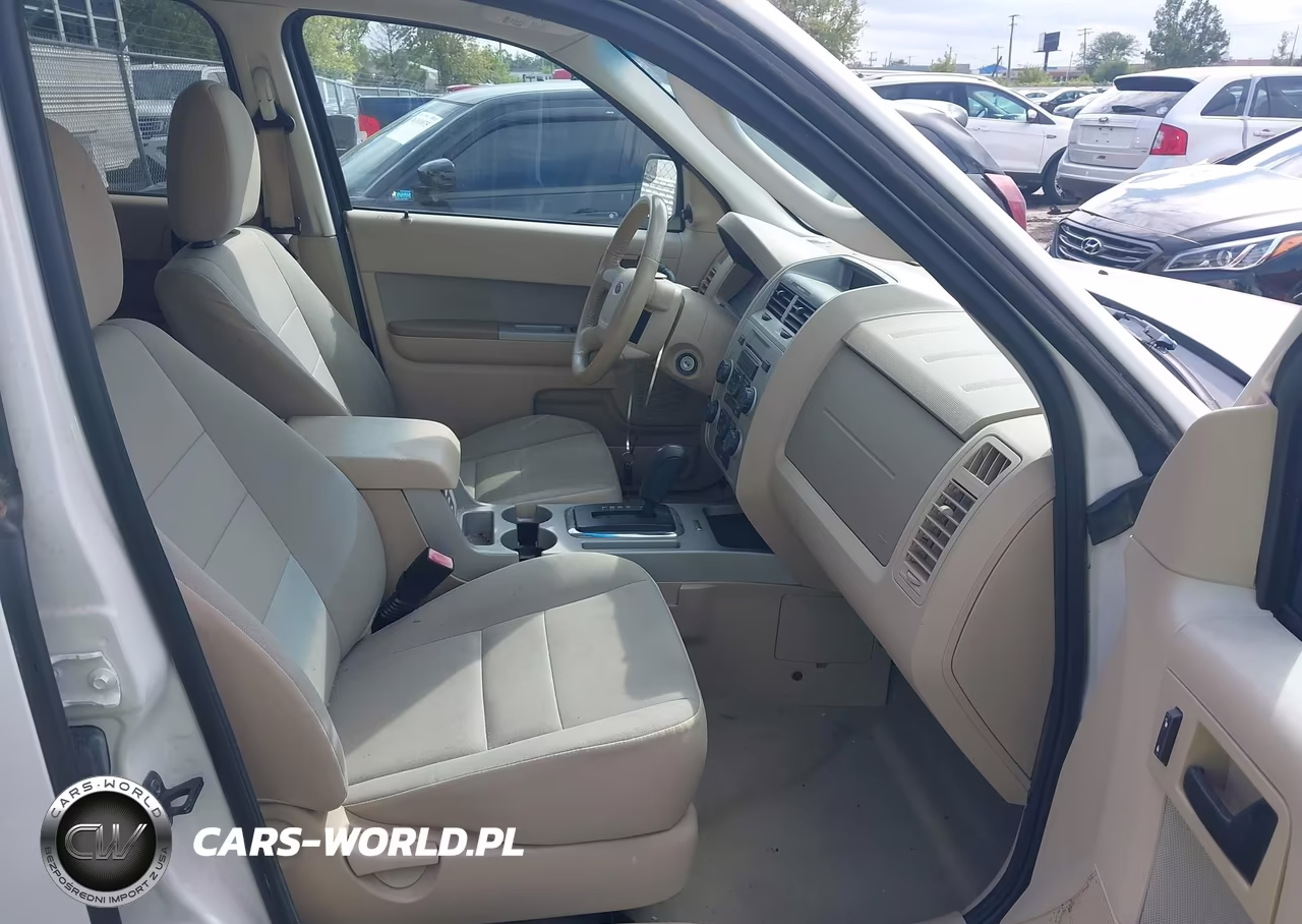 2011 Ford Escape Xlt VIN:1FMCU0DG7BKA73104 - 5