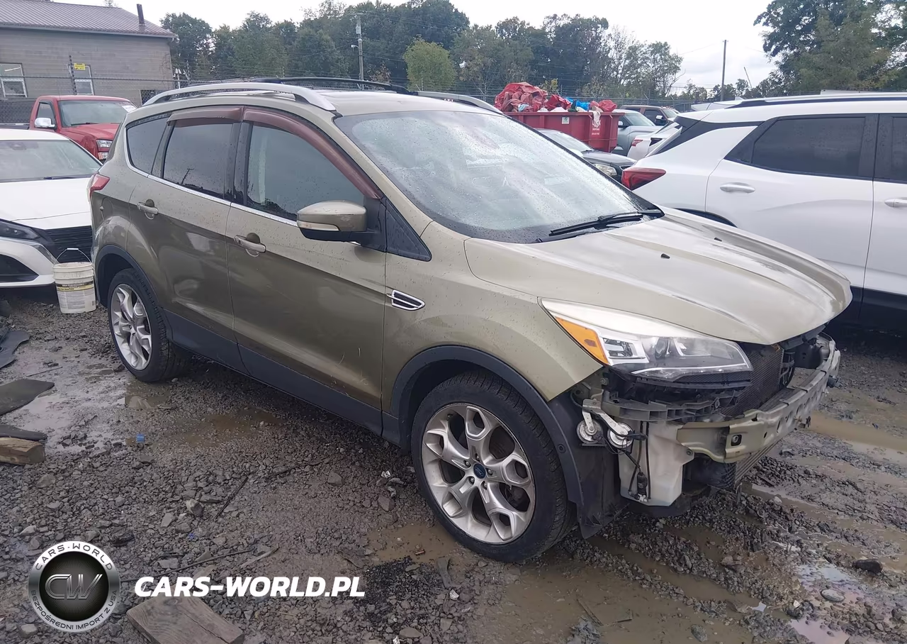 2013 Ford Escape Titanium – zdjęcie 1 z 17