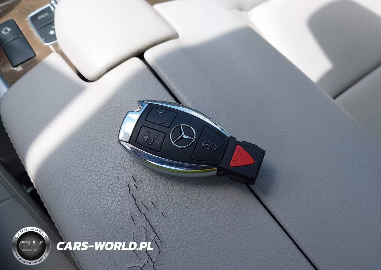 2015 Mercedes-Benz E 350 4Matic VIN:WDDHF8JB2FB109529 - 11