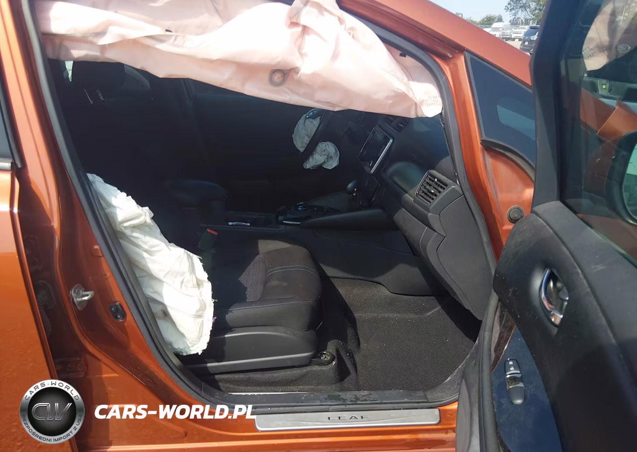2022 Nissan Leaf Sv Plus 62 Kwh VIN:1N4BZ1CV2NC550971 - 5
