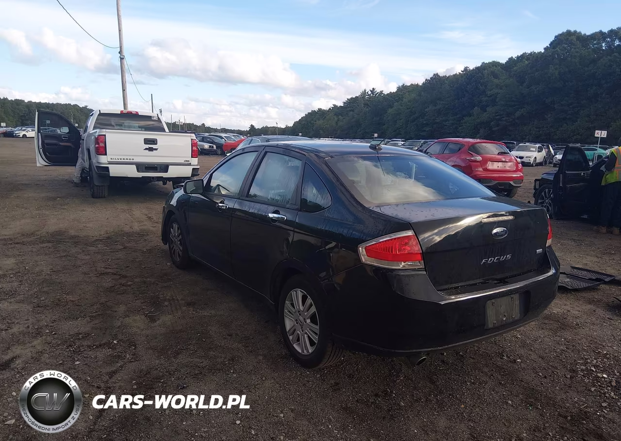 2010 Ford Focus Sel VIN:1FAHP3HN4AW147832 - 3