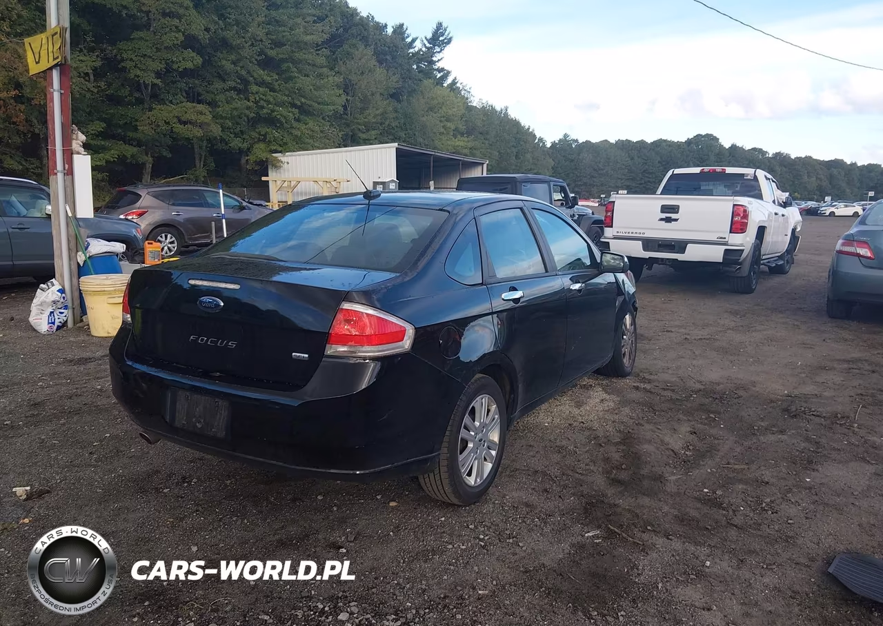 2010 Ford Focus Sel VIN:1FAHP3HN4AW147832 - 4