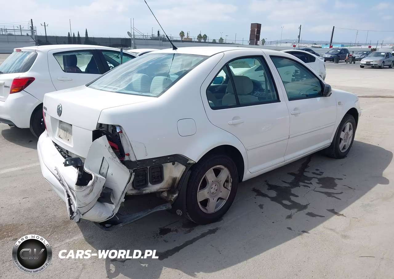 2000 Volkswagen Jetta Gls VIN:3VWSC29M6YM031356 - 4