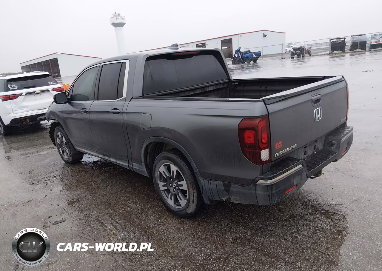2017 Honda Ridgeline Rtl VIN:5FPYK2F68HB009358 - 3