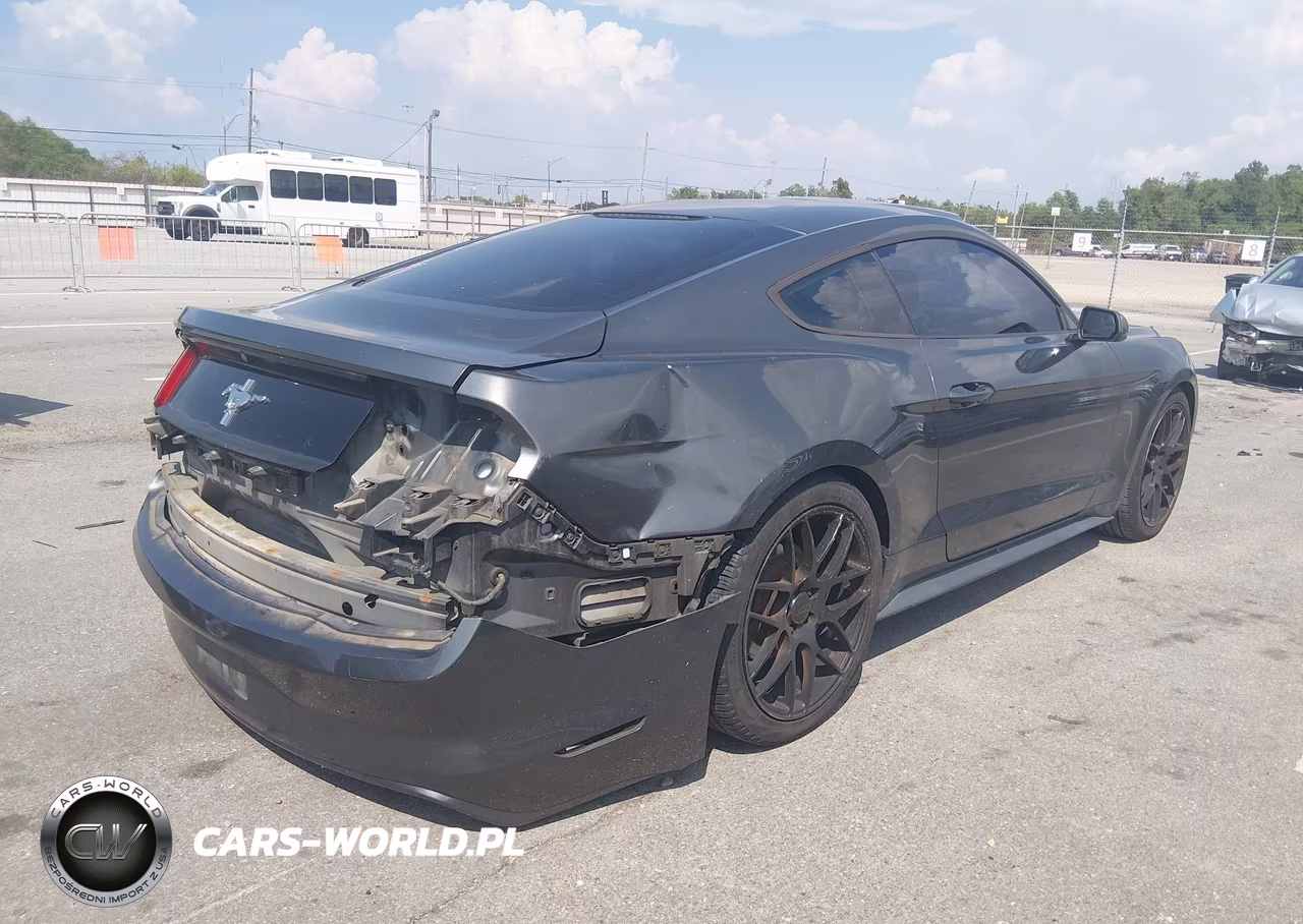 2016 Ford Mustang V6 VIN:1FA6P8AM5G5264890 - 4