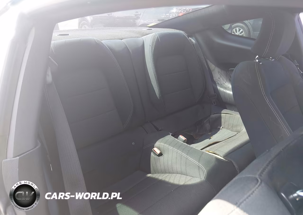 2016 Ford Mustang V6 VIN:1FA6P8AM5G5264890 - 8