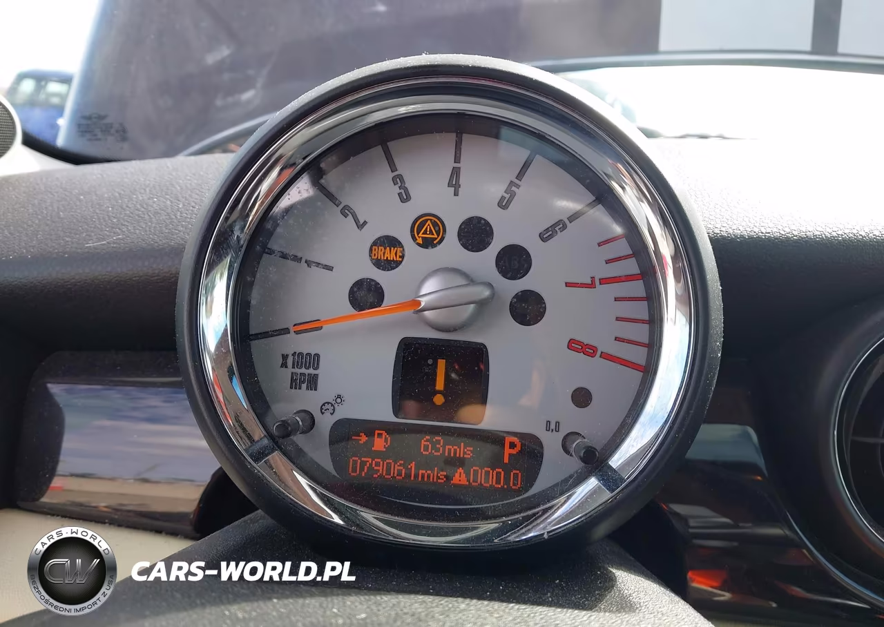 2008 Mini Cooper Clubman VIN:WMWML33548TN66249 - 7