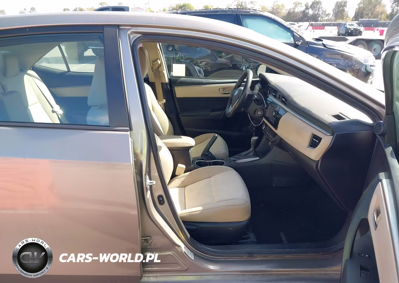 2016 Toyota Corolla Le Plus VIN:5YFBURHE0GP420844 - 5