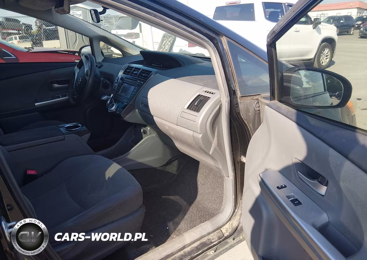 2012 Toyota Prius V Three VIN:JTDZN3EU5C3130803 - 5