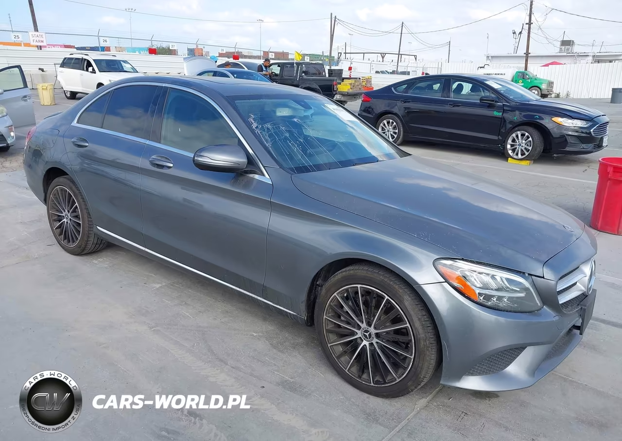 2019 Mercedes-Benz C 300