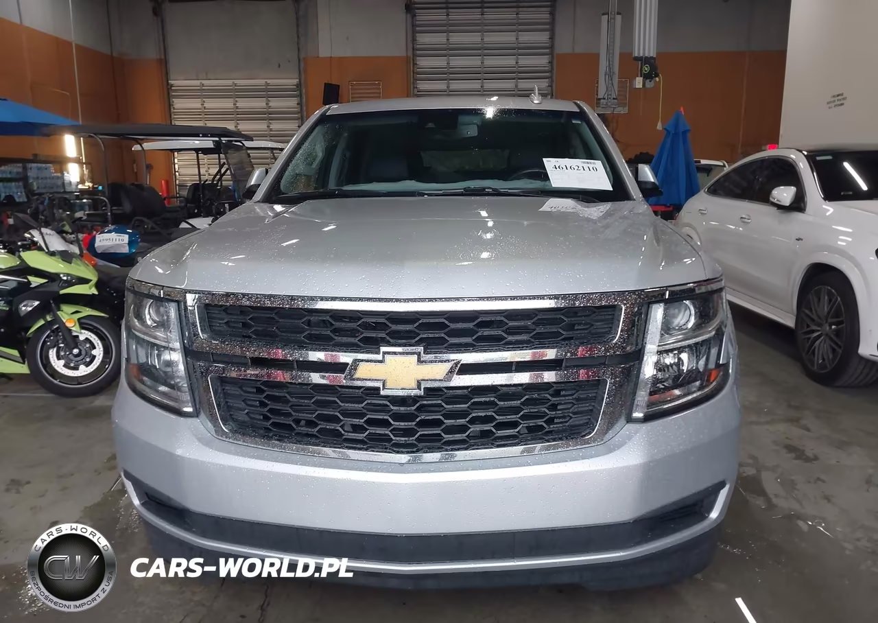 2019 Chevrolet Tahoe Lt VIN:1GNSCBKC6KR220459 - 12
